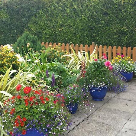 Riverwalk House B&B Oughterard Exterior foto